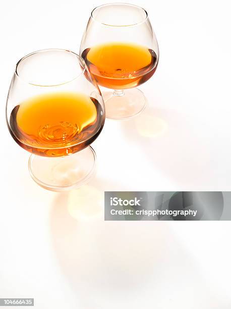 Zwei Glas Cognac Stockfoto und mehr Bilder von Alkoholisches Getränk - Alkoholisches Getränk, Cognac, Diskothek