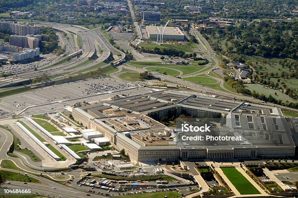 Pentagon Us Department Of Defense Stock Photo - Download Image Now - The Pentagon, Building Exterior, Department Of Defense