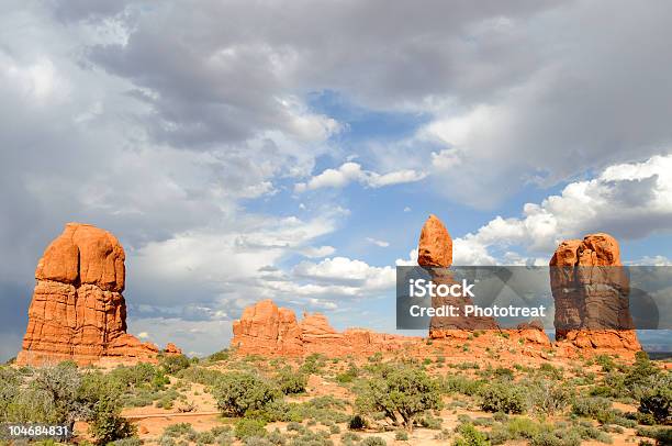 Foto de Balanced Rock Em Utah e mais fotos de stock de Arenito - Arenito, Balanced Rock - Utah, Beleza natural - Natureza