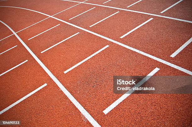 Foto de Estádio Pista De Corrida e mais fotos de stock de Atletismo - Atletismo, Campo de Esportes, Corrida a Distância