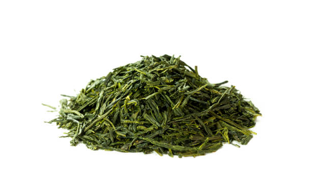 thé vert sencha isolé sur fond blanc - herbal medicine green tea crop tea photos et images de collection