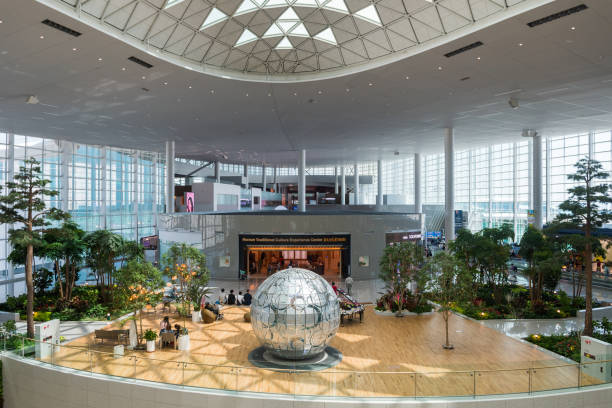 indoor the incheon international airport at North Korea Seoul, South Korea. 21th August, 2018: futuristic design of seoul incheon international airport incheon stock pictures, royalty-free photos & images