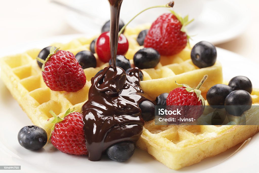 Waffeln und Obst - Lizenzfrei Amerikanische Heidelbeere Stock-Foto