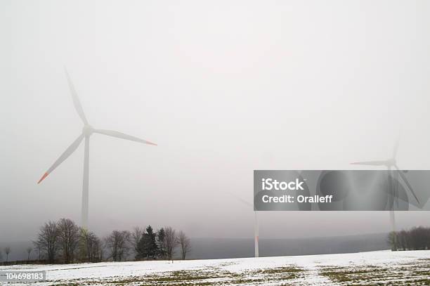 Wind Energy Aufstrebenden Stockfoto und mehr Bilder von Drehen - Drehen, Effektivität, Elektrischer Generator