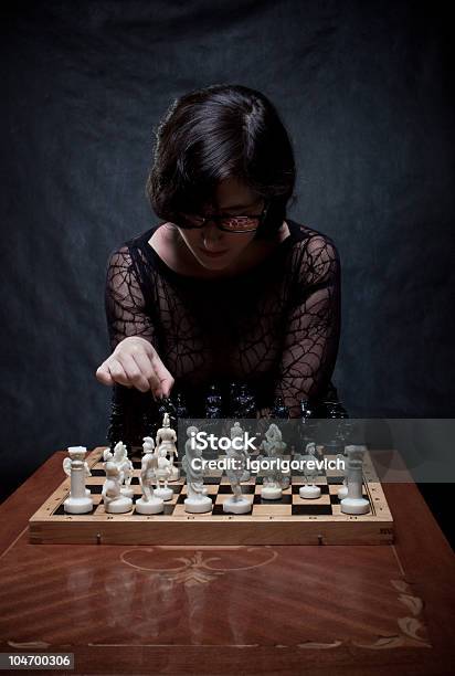 チェスの女の子 - チェスのストックフォトや画像を多数ご用意 - チェス, ビジネス, あこがれ