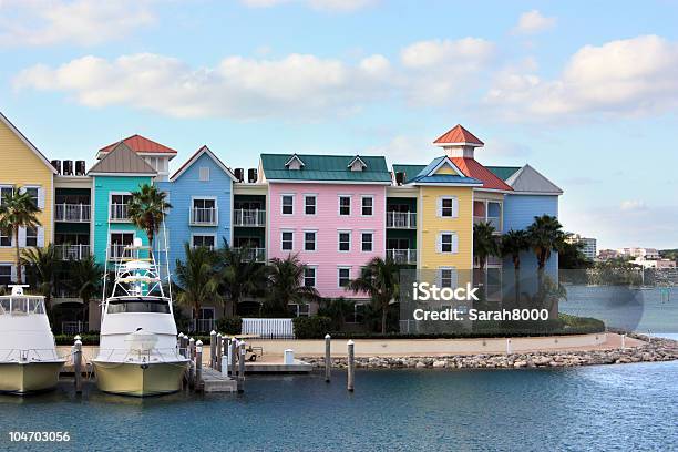 Colorido Casas Das Bahamas - Fotografias de stock e mais imagens de Bahamas - Bahamas, Casa, Ilha Paradise - Bahamas