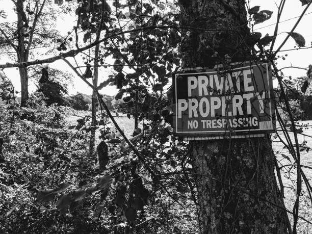 istock Private property sign no trespassing 1047042894