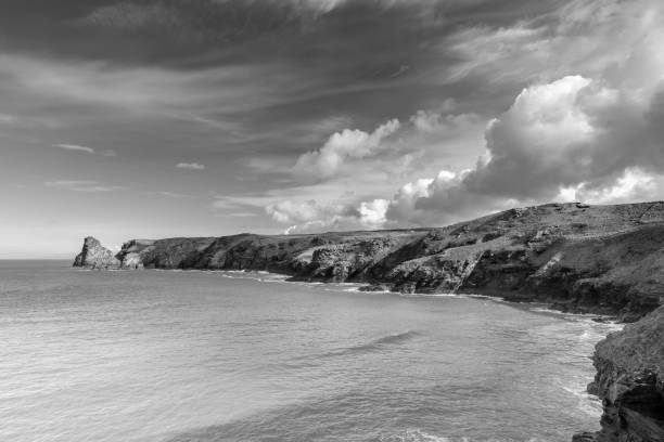 istock Coastline Contrasts, Bossiney Bay, Cornwall 1047107844