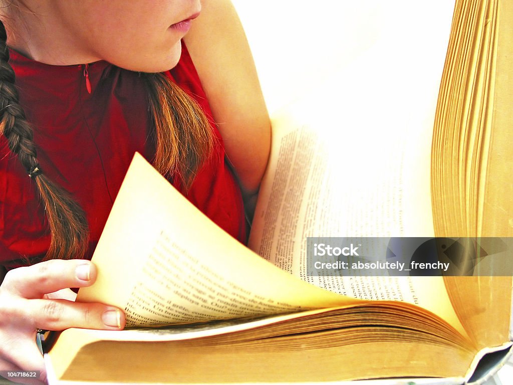 close-up de leitura - Foto de stock de Amarelo royalty-free