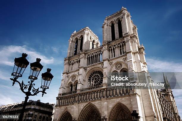 Notre Dame De Paris - zdjęcia stockowe i więcej obrazów Bez ludzi - Bez ludzi, Bezpośrednio poniżej, Część