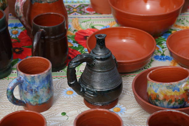 istock Trade   clay   crockery 1047198068