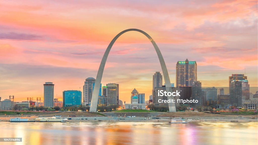 St. Louis downtown city skyline St. Louis downtown city skyline at twilight. St. Louis - Missouri Stock Photo