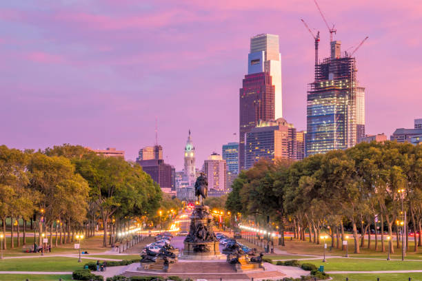 istock Beautiful Philadelphia skyline at night 1047316898