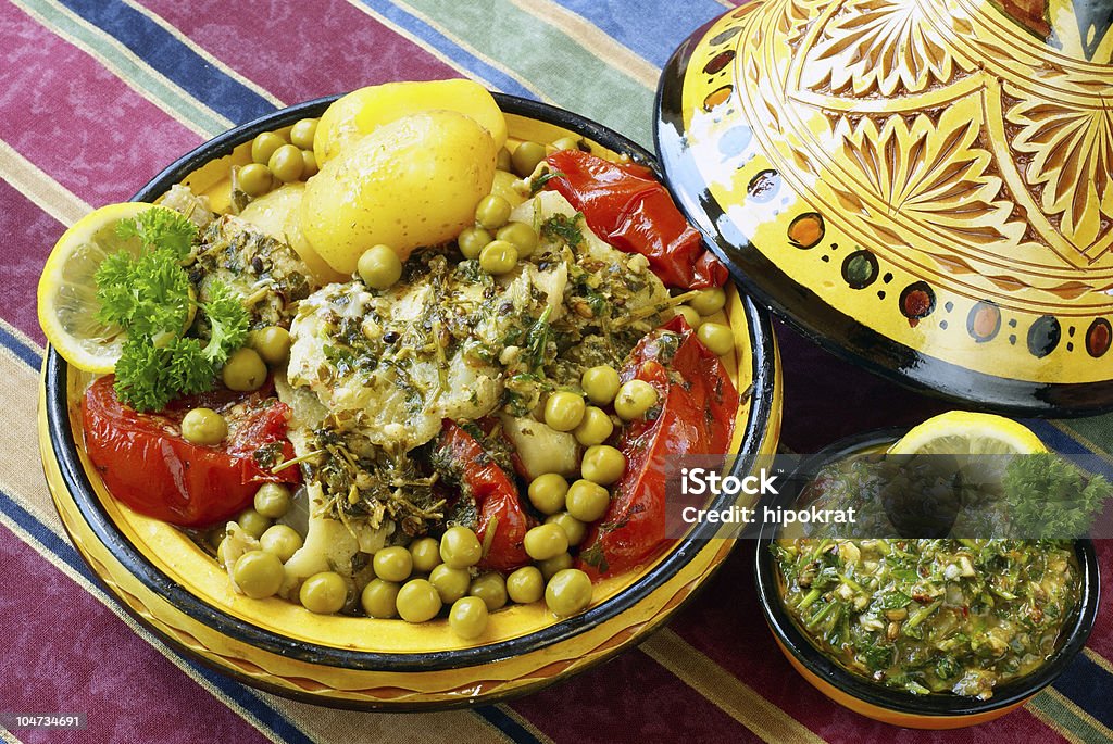 Tajine de peixe de Chermoula marroquino - Foto de stock de Alho royalty-free