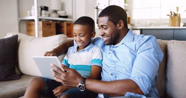 istock Bonding over a movie 1047577878