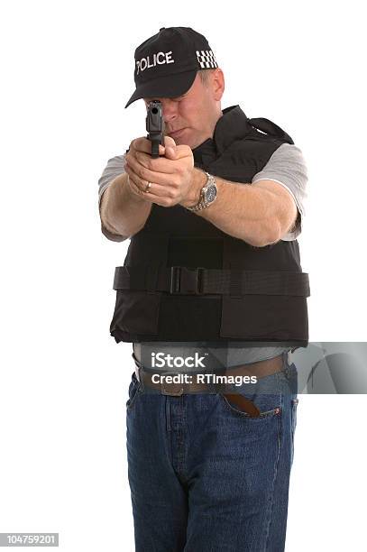 Tajemniczy Uzbrojone Policjant - zdjęcia stockowe i więcej obrazów Policja - Policja, Zjednoczone Królestwo, Czapka