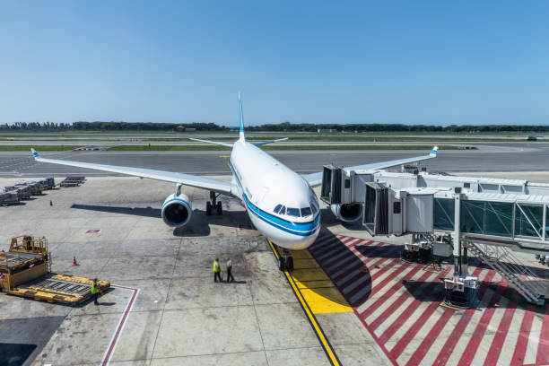 istock Airport and airplanes 1047598776
