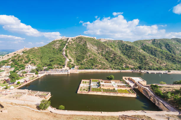 istock Amer Fort near Jaipur 1047680596