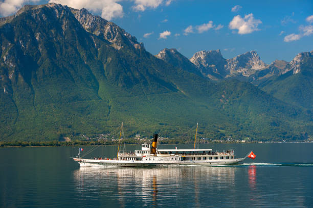 호수 제네바, 스위스에 증기선 크루즈 - cruise ship swiss flag cruise europe 뉴스 사진 이미지