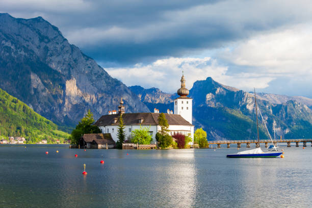 istock Gmunden Schloss Ort, Austria 1047743732