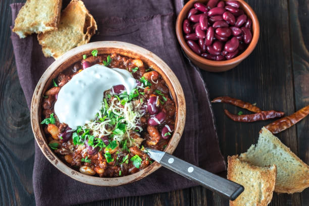 istock Bowl of chili con carne 1047779148