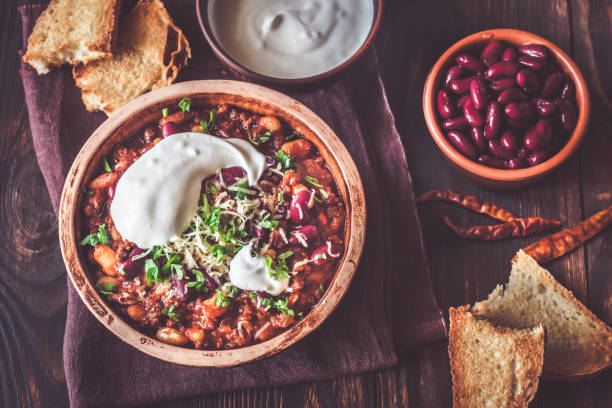 istock Bowl of chili con carne 1047779340