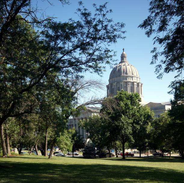 istock Missouri State Capitol  2/2 1047788184