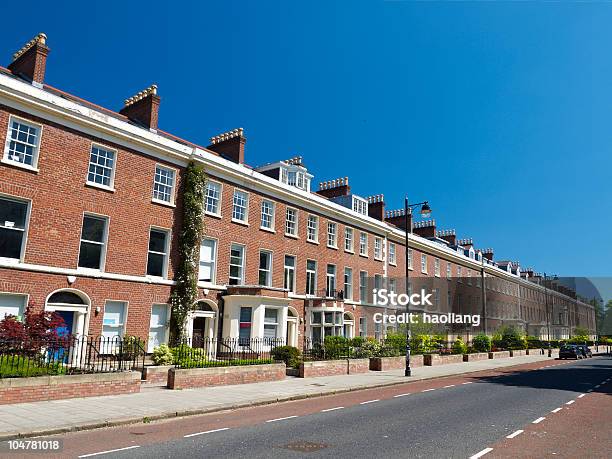 Casas Típicas De Británicos En Belfast Irlanda Del Norte Foto de stock y más banco de imágenes de Belfast