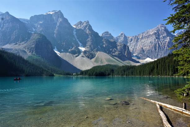 istock Five peaks at Moraine Lake, Banff, Alberta, Canada 1047881176