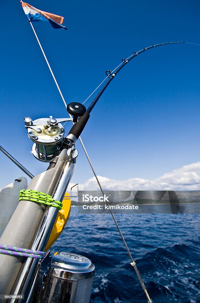 Рыболовная столб над водой - Стоковые фото Выше роялти-фри