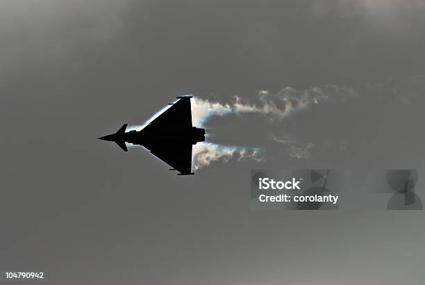 Eurofighter Typhoon In Silhouette Stockfoto und mehr Bilder von Abgas - Abgas, Farbbild, Fliegen