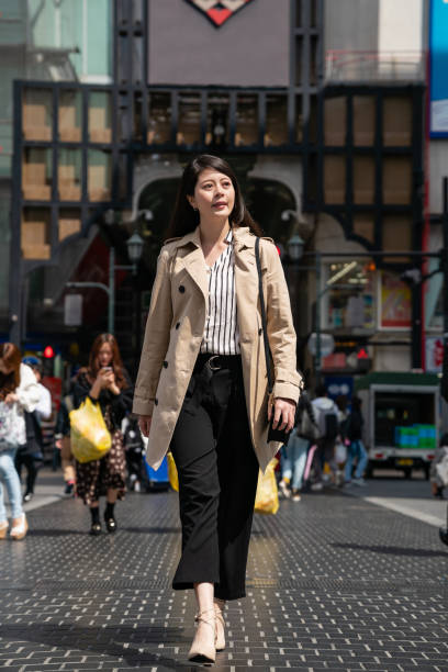 istock Japanese businesswoman going shopping after work 1048031208