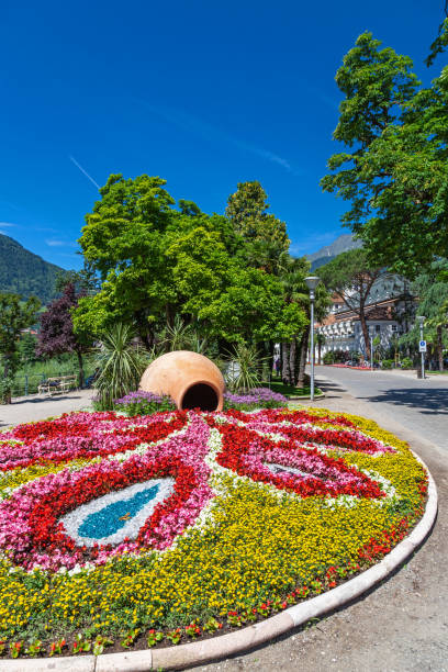 istock Cure promenade in Meran 1048055452
