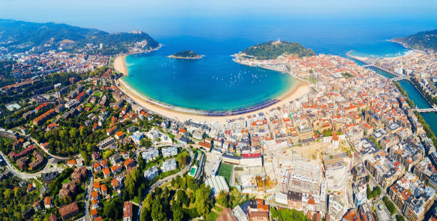 istock San Sebastian aerial panoramic view 1048087442