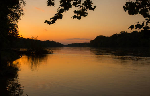 istock Sunset over the Potomac river in northern Virginia 1048211844