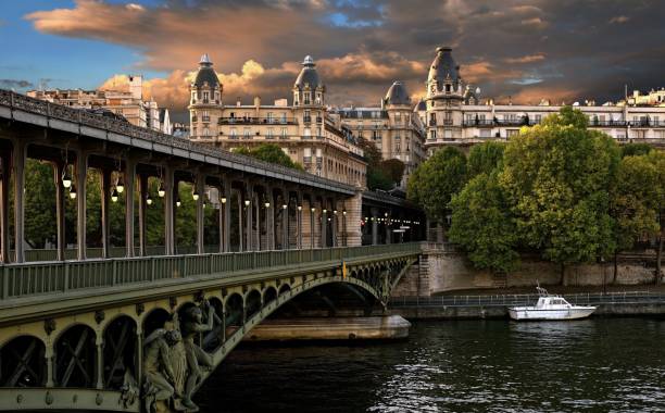 istock Sunset over Bir-Hakeim Bridge in Paris 1048227464