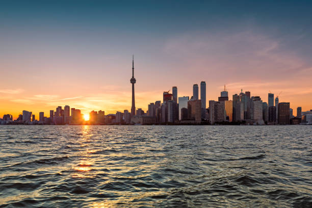 istock Toronto City skyline 1048236928