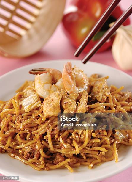 Tagliolini Fritti Piccante - Fotografie stock e altre immagini di Bacchette cinesi - Bacchette cinesi, Carne, Cibo