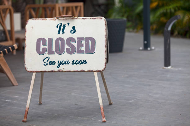 istock It's closed, see you soon - Closed sign 1048295790