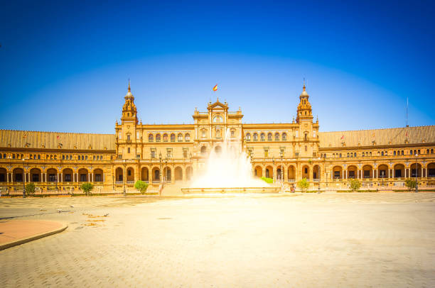 plaza de espana を、セビリア（スペイン） - plaza de espana sevilla town square seville ストックフ��ォトと画像