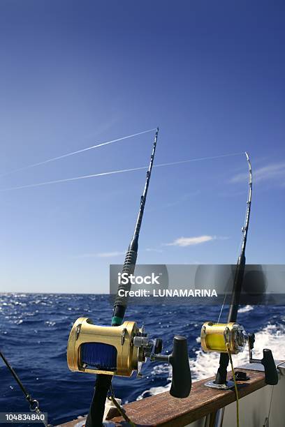 Angler Boot Hochseeangeln In Salzwasser Stockfoto und mehr Bilder von Angel - Angel, Angelausrüstung, Angeln