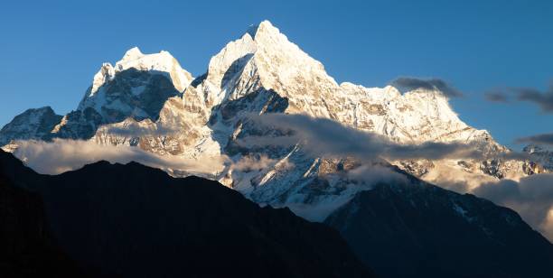 istock mount Kangtega and mount Thamserku 1048391340