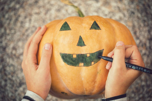 istock Family Preparing for Halloween 1048393900