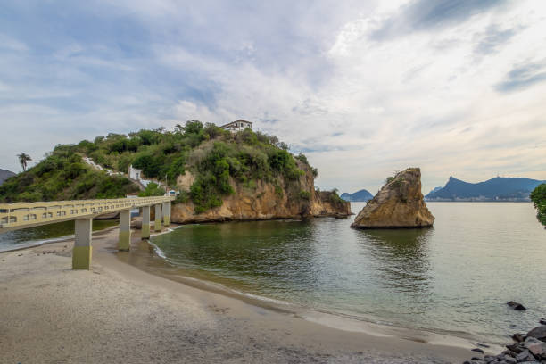 보아 viagem 섬-니, 리오 데 자네이, 브라질 - niteroi corcovado rio de janeiro tropical climate 뉴스 사진 이미지