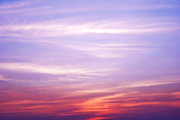 красивый пастельные пасмурный закат с голубым небом в индии - moody sky outdoors digital composite sunset стоковые фото и изображения