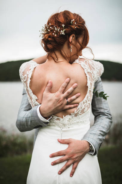istock Beautiful bride portrait in a field 1048567546