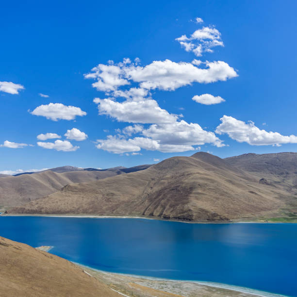 istock Yamdrok Lake, Tibet, China 1048567558
