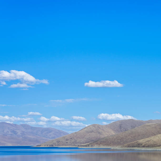 istock Yamdrok Lake, Tibet, China 1048616928