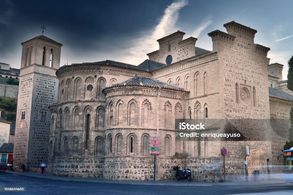 Iglesia De Santiago Del Arrabal En Toledo Foto de stock y más banco de imágenes de Aire libre - Aire libre, Arquitectura, Arquitectura exterior - iStock Iglesia De Santiago Del Arrabal En Toledo Foto de stock y más banco de imágenes de Aire libre - Aire libre, Arquitectura, Arquitectura exterior - iStock