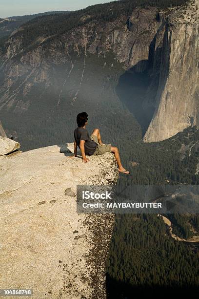 Przypnij - zdjęcia stockowe i więcej obrazów Na krawędzi - Na krawędzi, Park Narodowy Yosemite, Siedzieć